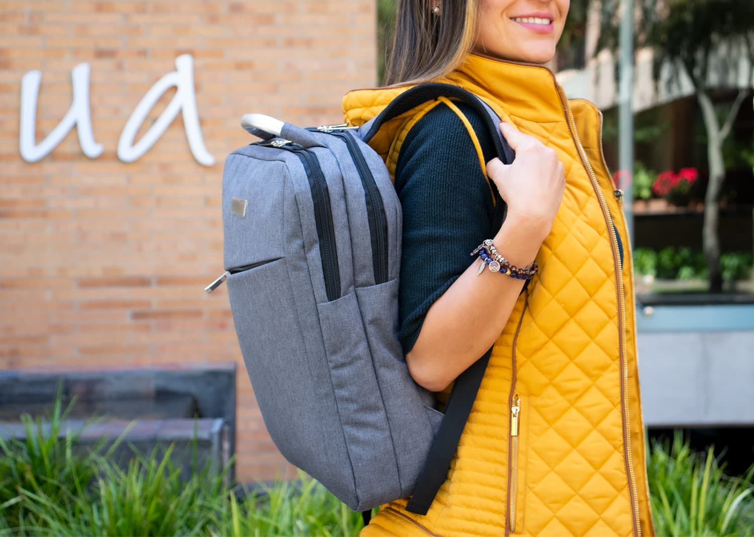 Portalaptop Lancaster 14 Lts. 18