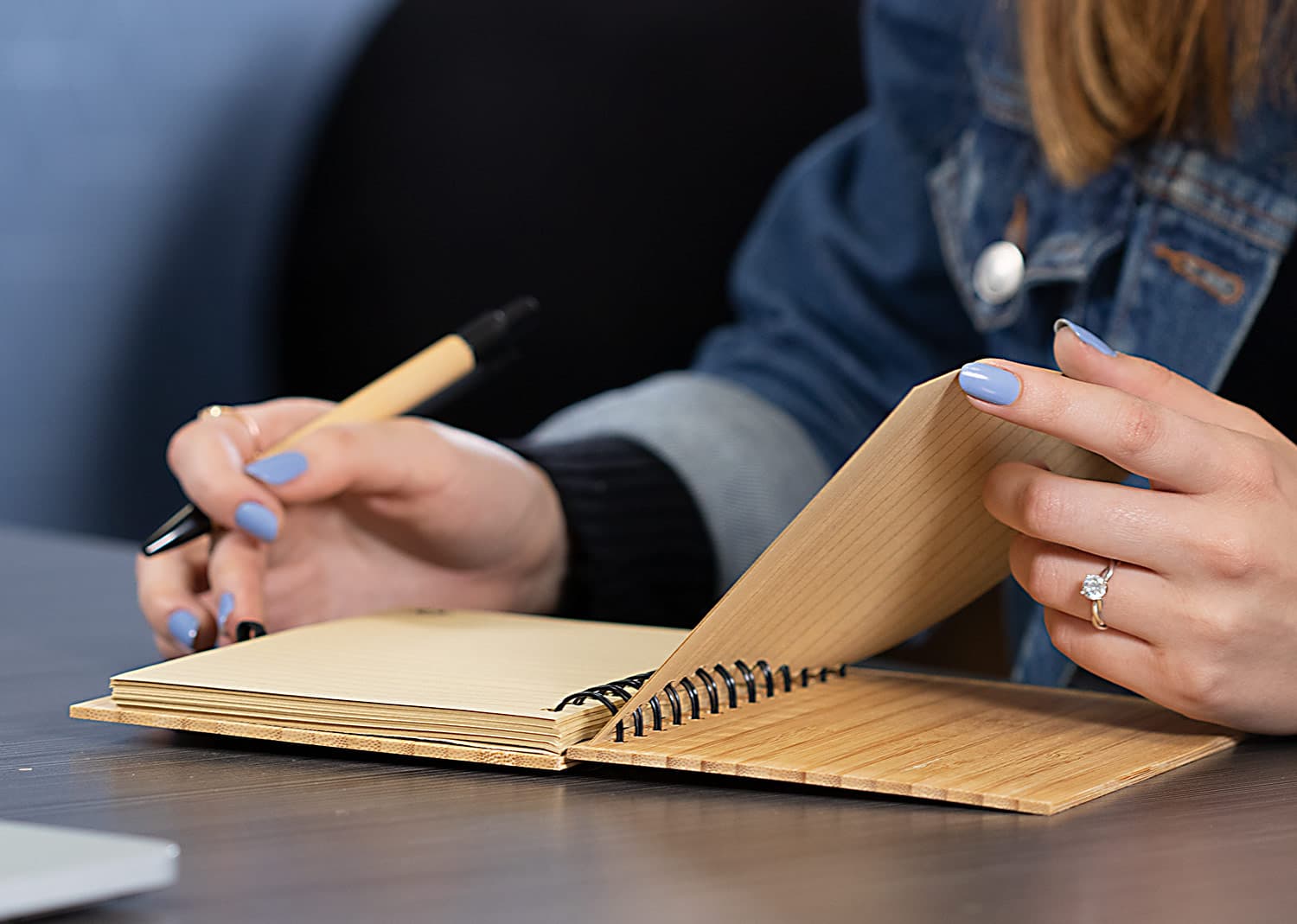 Libreta Bambú Modern con Bolígrafo 4