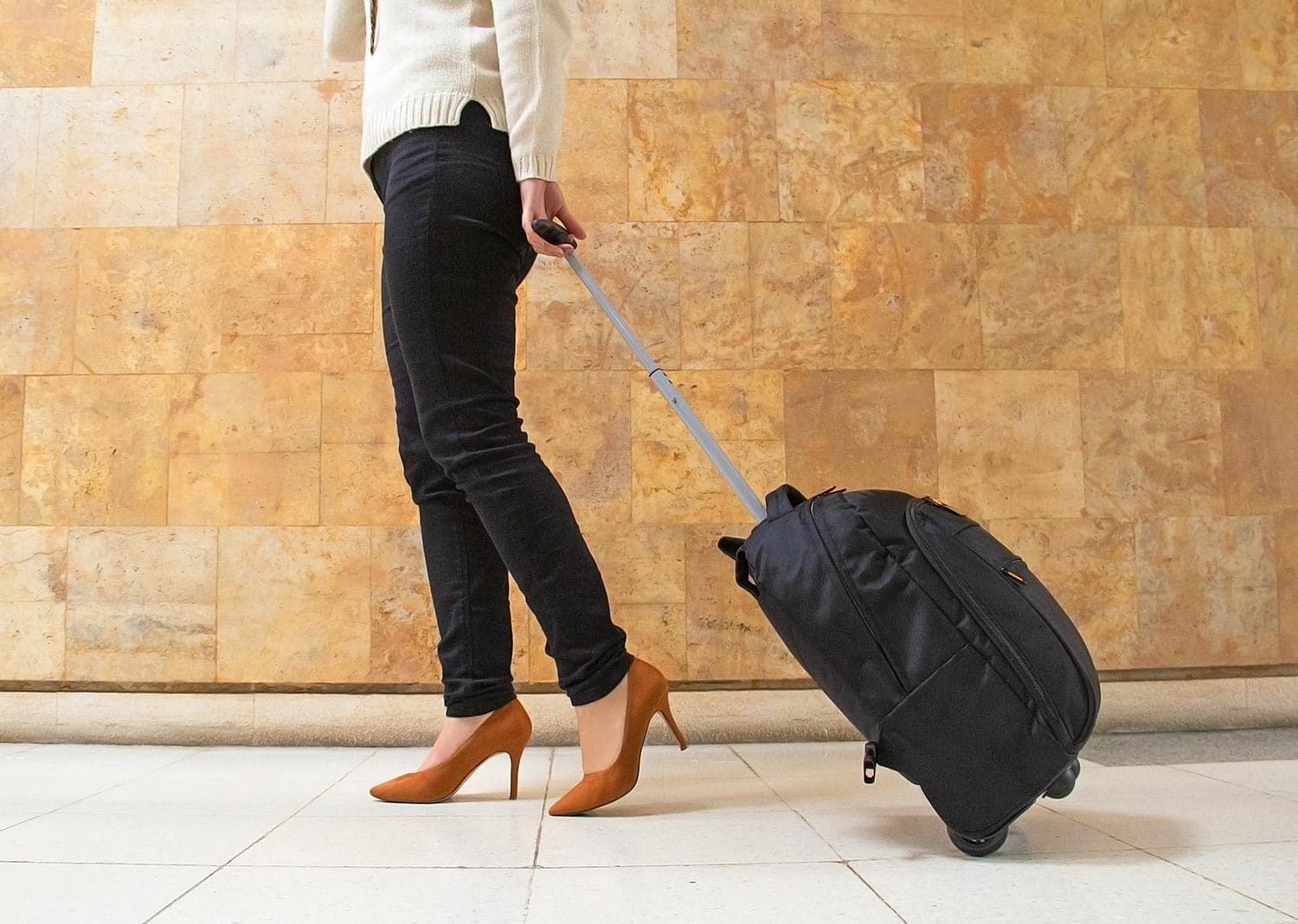 Maleta Trolley Maxwell 16 Lts. 15